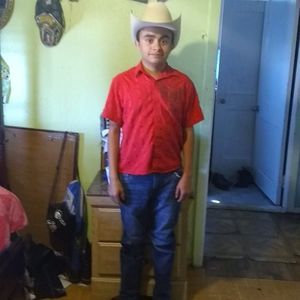 Meet your Posher, Luis